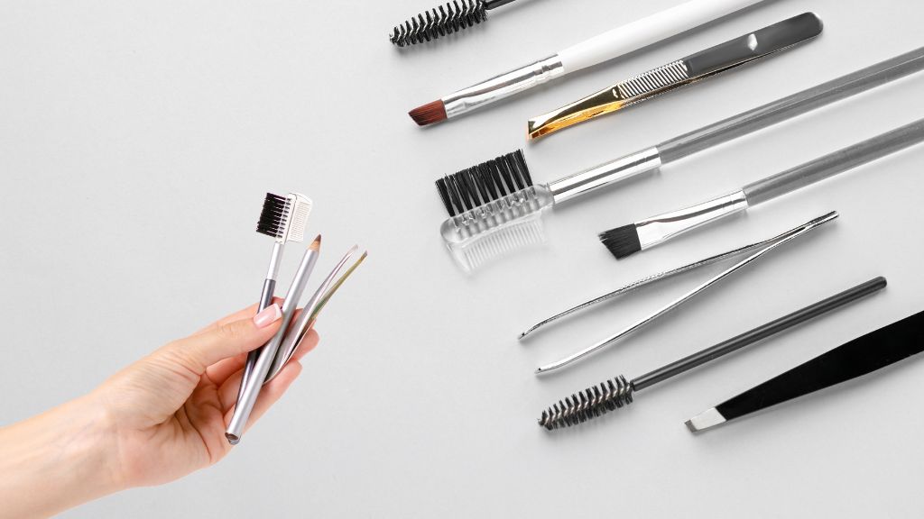 Design de Sobrancelhas: O serviço que vai aumentar sua renda